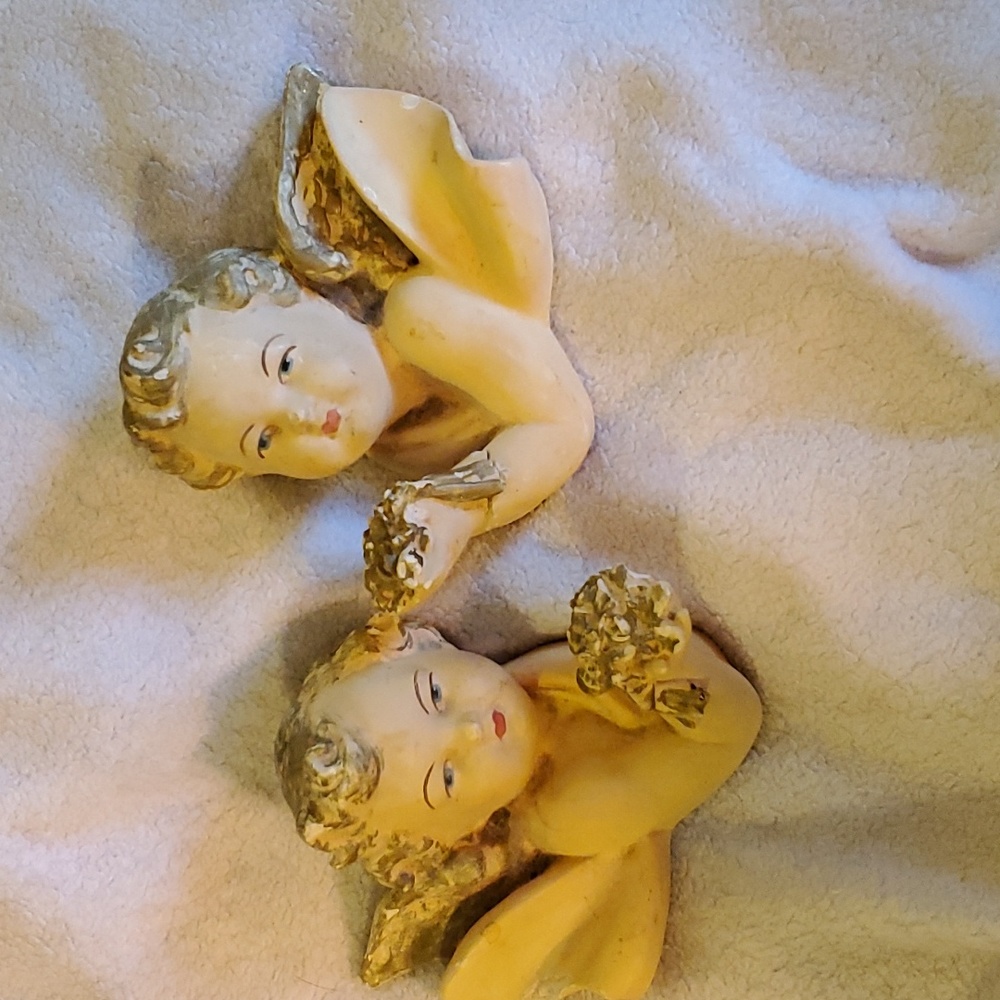 Pair of vintage hanging cherubs